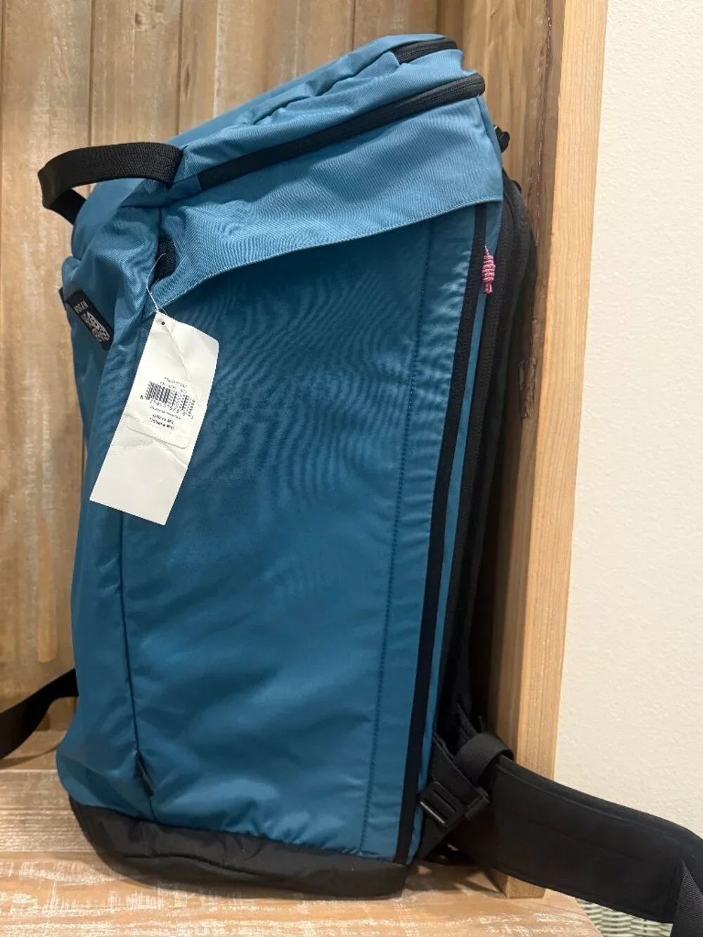 Mountain Hardwear new tags